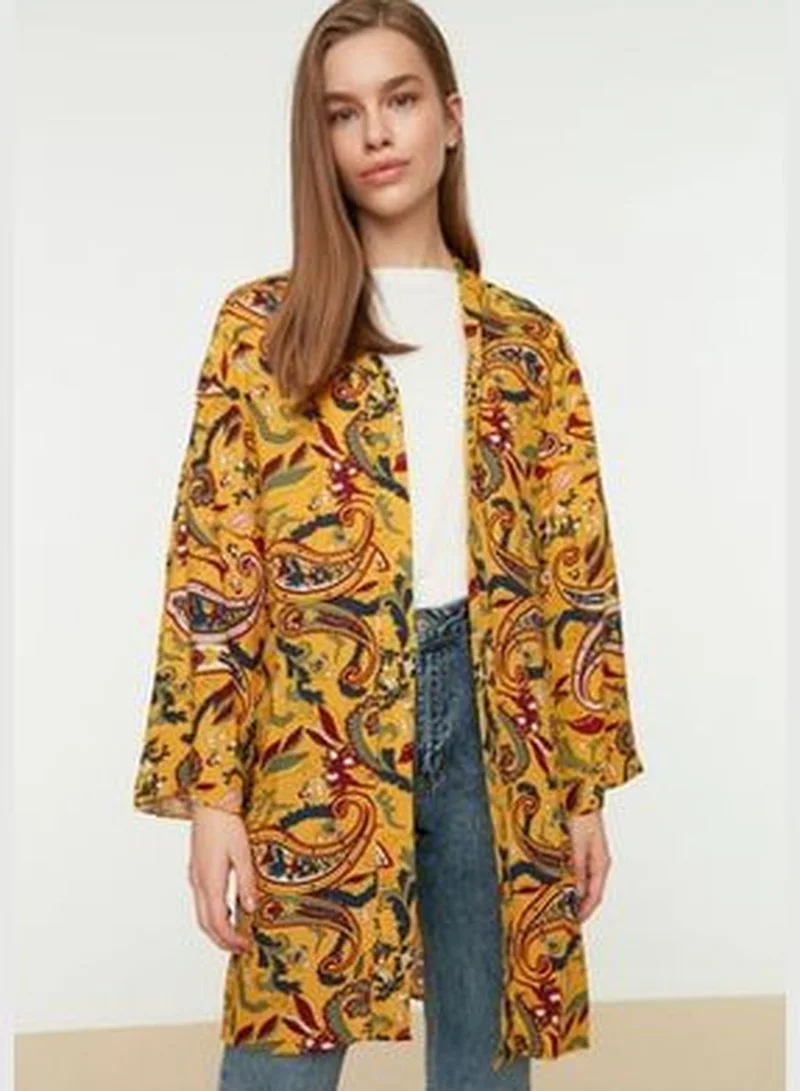 trendyol Yellow Paisley Patterned Viscose Kimono & Kaftan TCTSS21KK0004