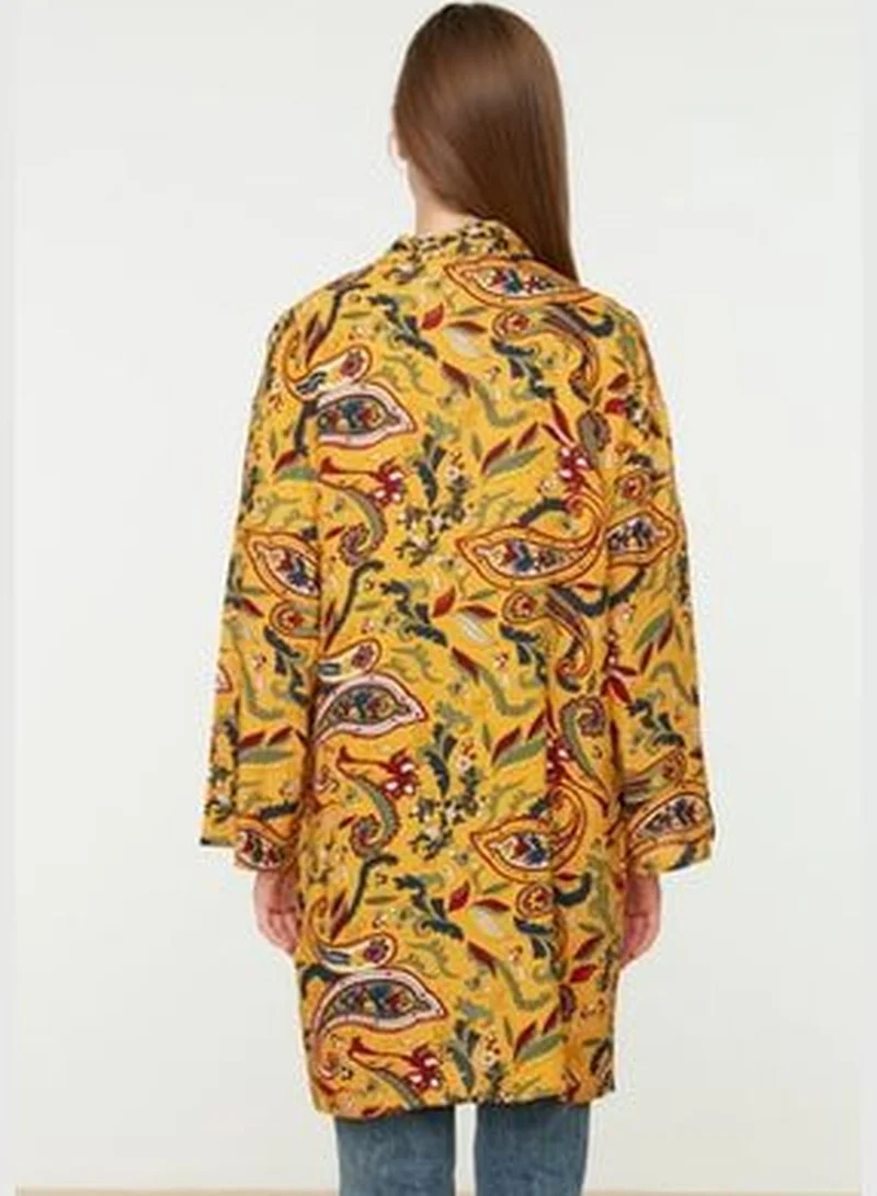 trendyol Yellow Paisley Patterned Viscose Kimono & Kaftan TCTSS21KK0004