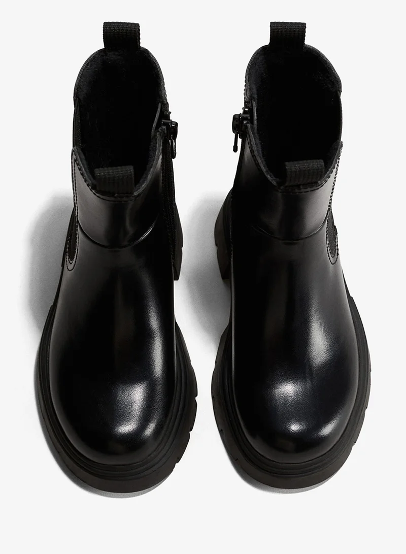 اتش اند ام بووت تشيلسي بنعل خارجي سميك