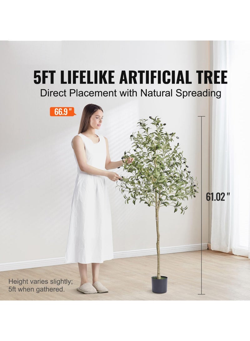 عربست شجرة زيتون اصطناعية، ارتفاع 5 أقدام، مصنوعة من مادة البولي إيثيلين المتينة، مزودة بنظام حماية ضد الانقلاب، سهلة الصيانة، شجرة مزيفة خضراء نابضة بالحياة في أصيص، مثالية لتزيين المنزل والمكتب والمستودعات، للاستخدام الداخلي والخارجي. - Image 2