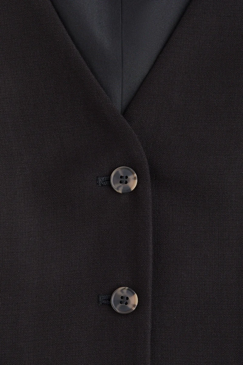 اتش اند ام Short waistcoat