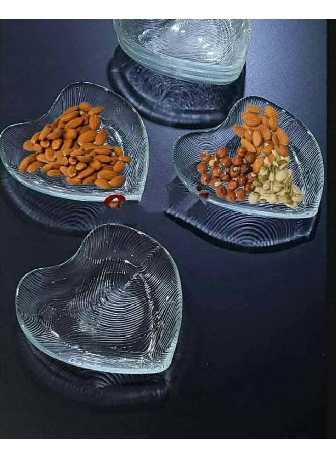 طقم أطباق تسالي زجاجية على شكل قلب (6 قطع)، أطباق تقديم صغيرة للمكسرات والحلويات (تصميم رقيق وشيك) - Image 1