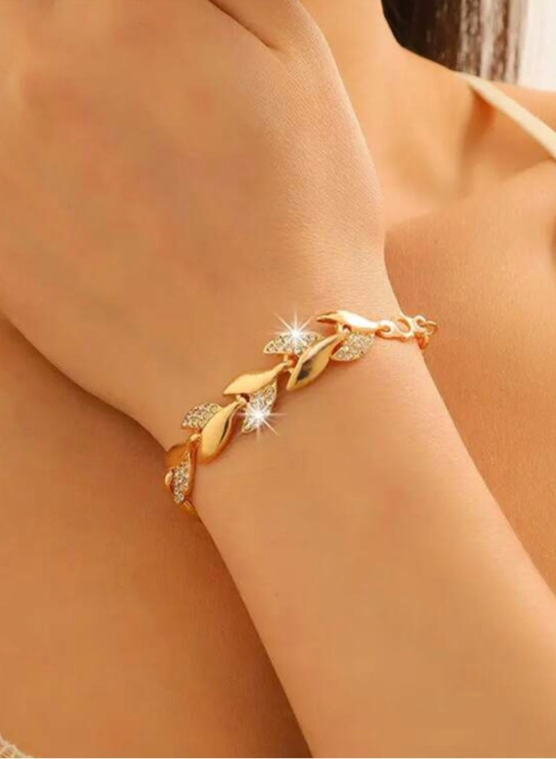 نيو ستايل اسوارة نسائية أنيقة مطلية باللون الذهبي عيار 18 ومرصعة بالزركون - Image 1