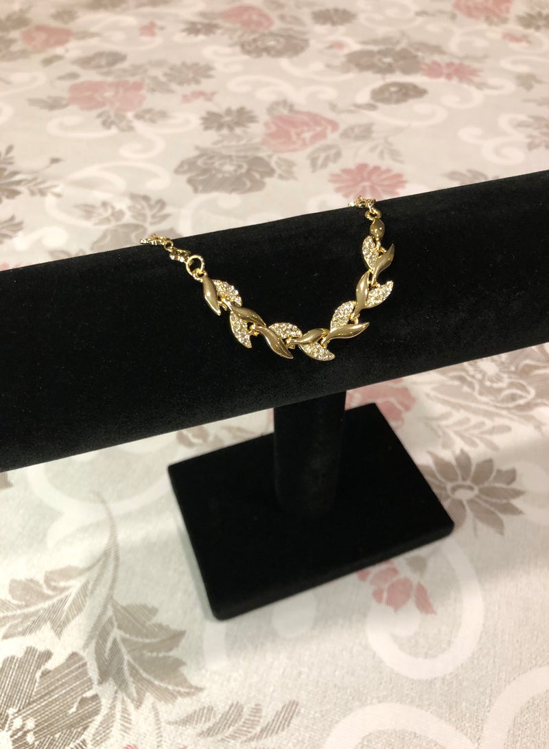 نيو ستايل اسوارة نسائية أنيقة مطلية باللون الذهبي عيار 18 ومرصعة بالزركون - Image 2