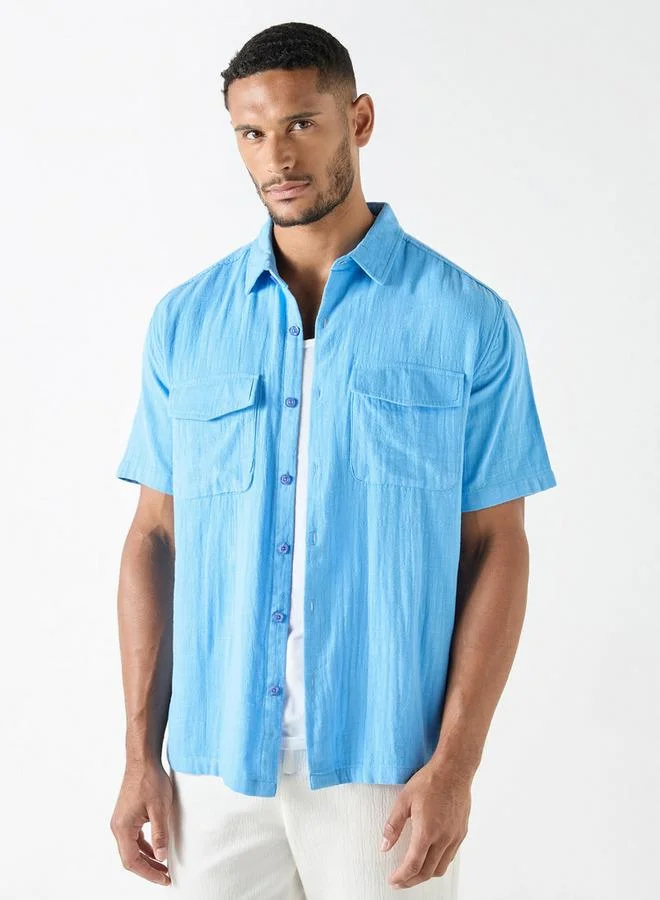 Iconic Textured Shirt with Short Sleeves and Front Pockets