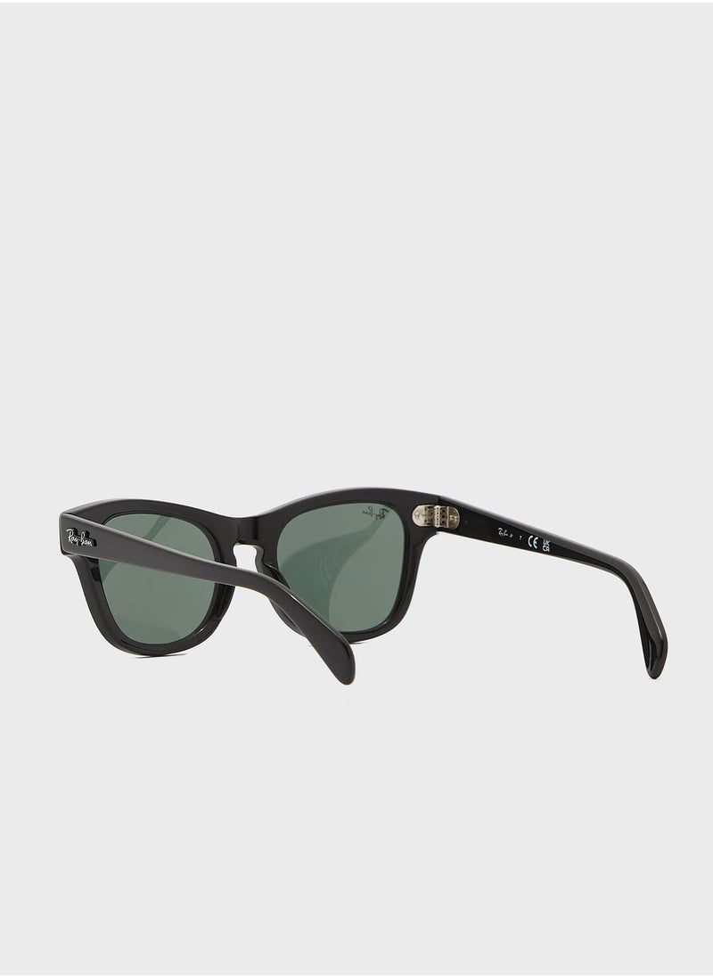 Ray-Ban Junior - 0Rj9707S Junior Wayfarers Sunglasses - Image 1