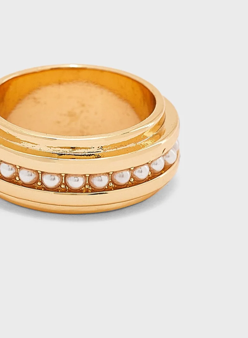 Orelia Pearl Ridged Metal Ring