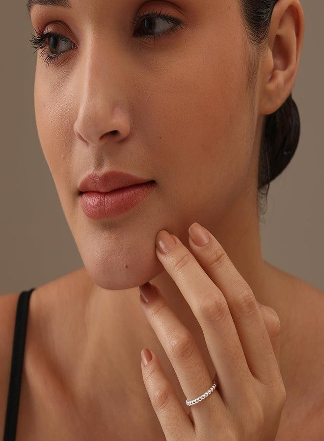 LeCalla خاتم زفاف من الفضة الاسترليني 925 من ليكالا بتصميم دائري، خاتم بسيط كلاسيكي قابل للتكديس للنساء (حجم الخاتم - 8)  - Image 2