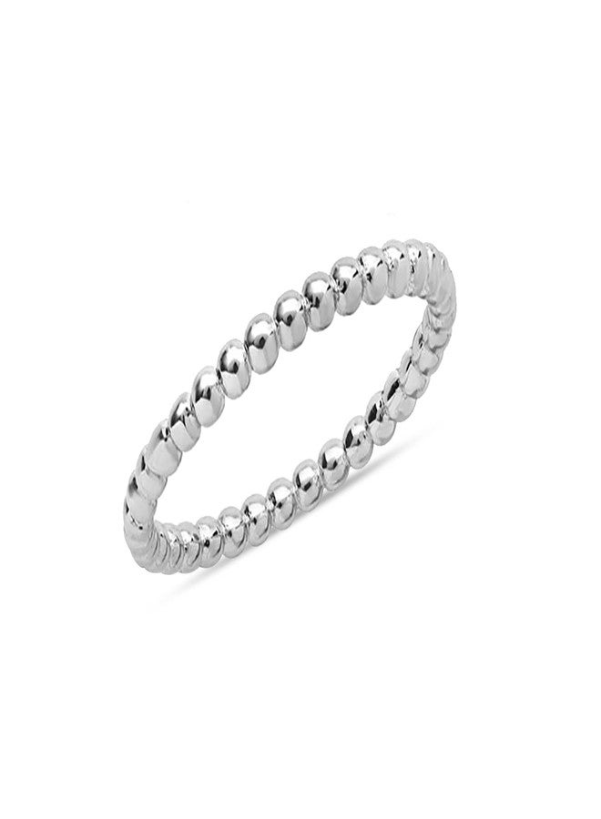 LeCalla خاتم زفاف من الفضة الاسترليني 925 من ليكالا بتصميم دائري، خاتم بسيط كلاسيكي قابل للتكديس للنساء (حجم الخاتم - 8)  - Image 1