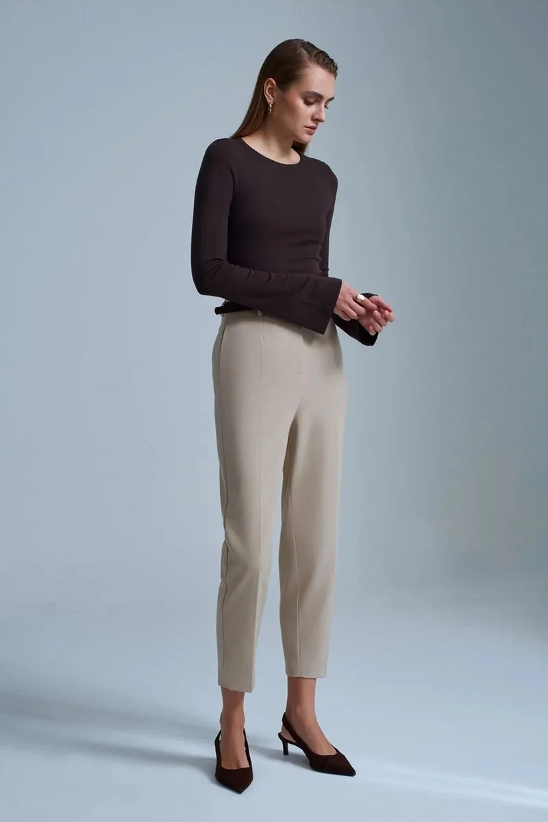 Dilvin Coffee Brown DILVIN Slim Fit Long Sleeve Crew Neck Blouse for Women | Best Price UAE