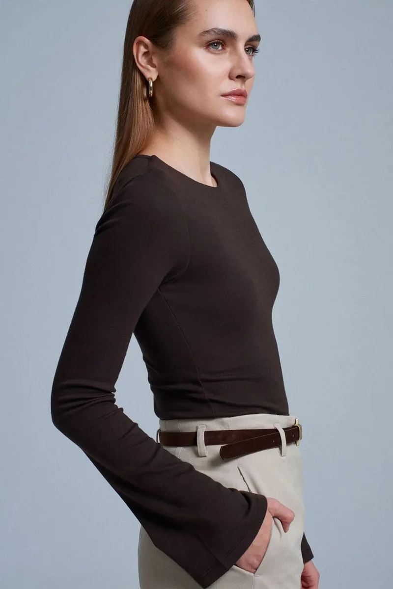 Dilvin Coffee Brown DILVIN Slim Fit Long Sleeve Crew Neck Blouse for Women | Best Price UAE