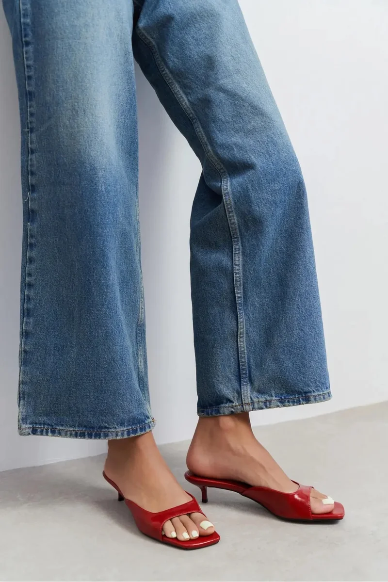 Nisantasi Shoes Hazel Rustic Patterned Square Toe Slim Heel Mules — Red
