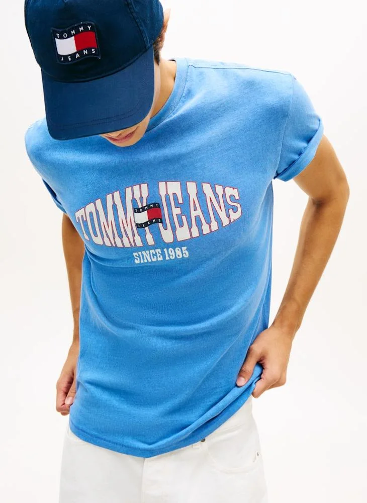TOMMY JEANS  Wavy Flag Jersey T-Shirt for Men | Best Price UAE