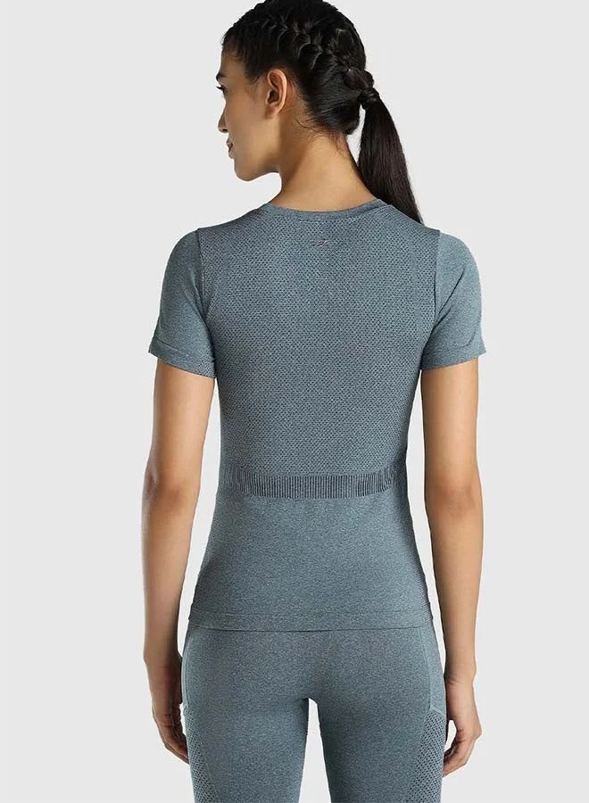 Musclemind Women's Seamless Slim Fit T-shirt