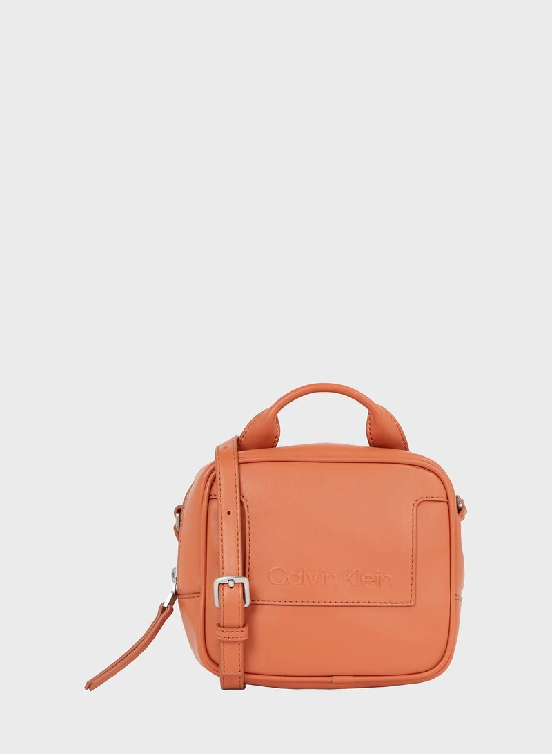CALVIN KLEIN Top Handle Crossbody