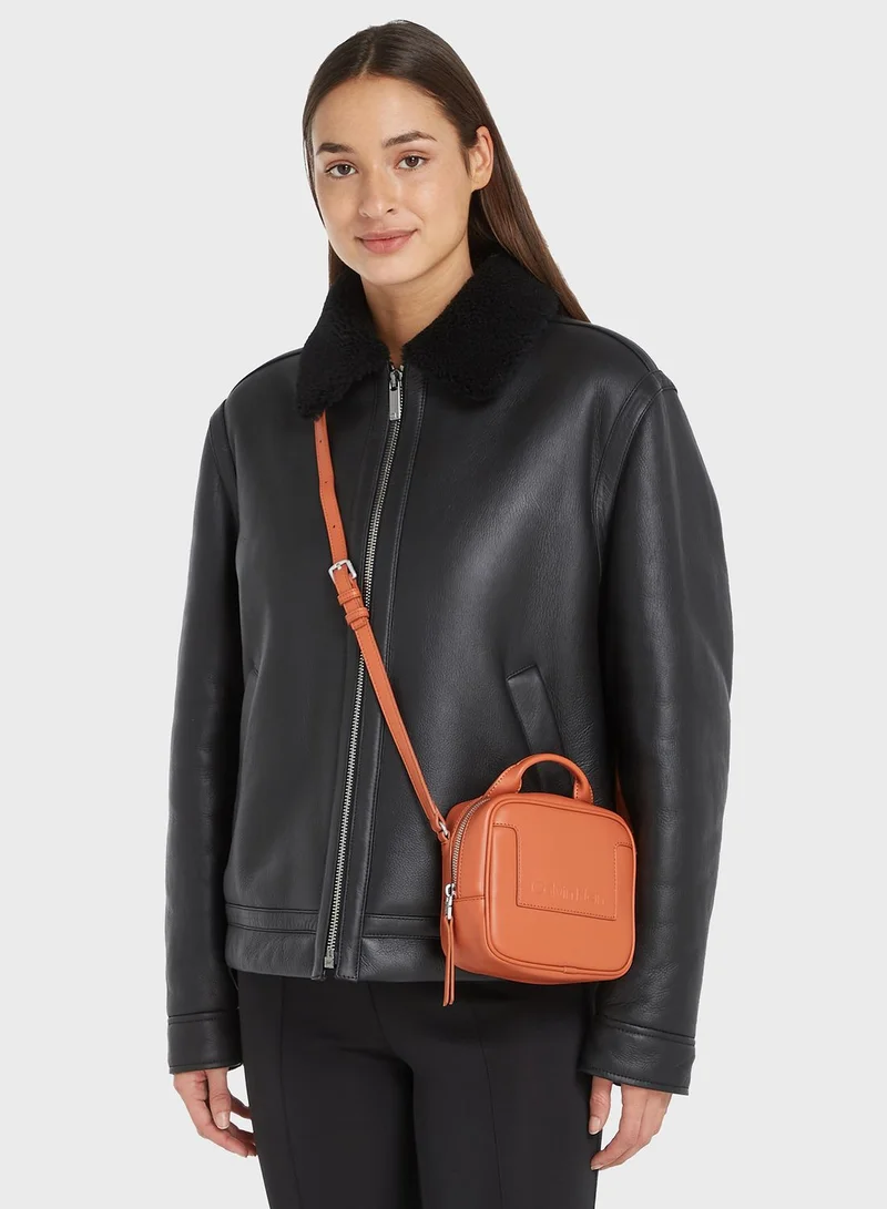 CALVIN KLEIN Top Handle Crossbody