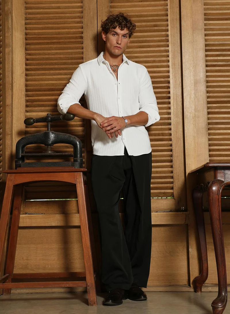 Campus Sutra Campus Sutra Men's Chalk White Chevron-Panel Tactile Shirt For Casual Wear | Spread Collar | Long Cuffed Sleeves | Button Closure | Shirt Crafted With Comfort Fit For Everyday Wear