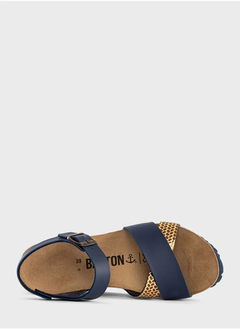 BAYTON Minorque Strappy Mid Heel Wedges
