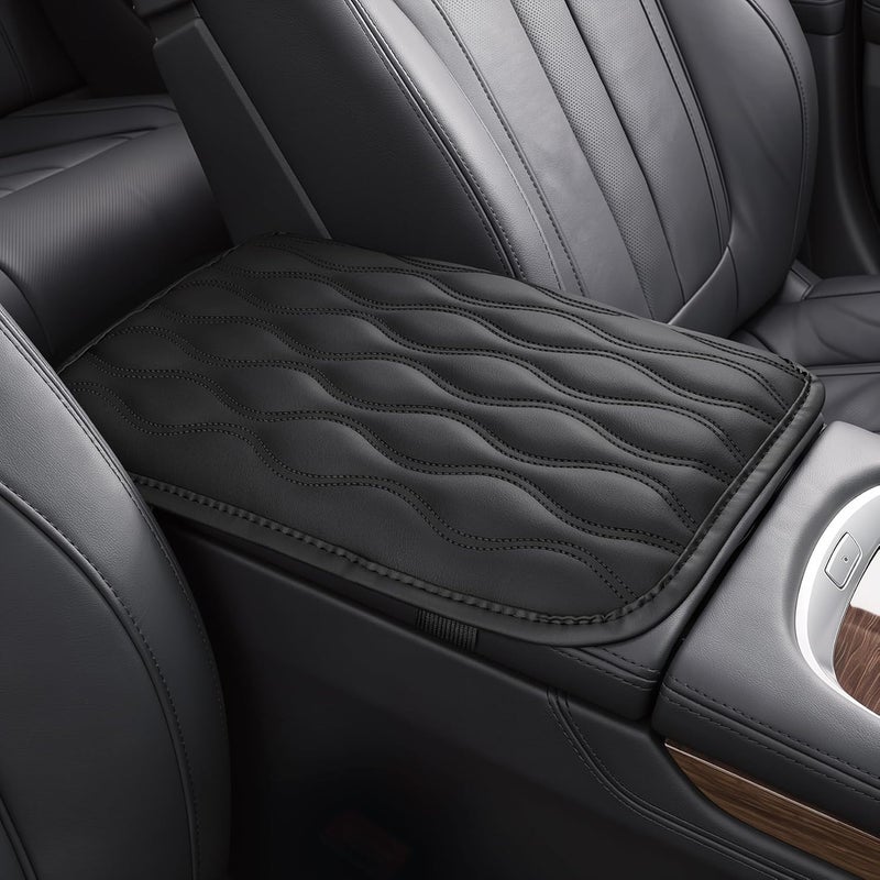 اميس وسادة لوحة التحكم في مركز صيانة السيارات أميس ( Auto Center Console Pad)، غطاء عالمي مقاوم للماء لمسند الذراع، إكسسوارات داخلية للسيارة، حامي لغطاء مسند الذراع المصنوع من الجلد يناسب معظم السيارات والسيارات الدفع الرباعي والشاحنات (لون أسود) - Image 1