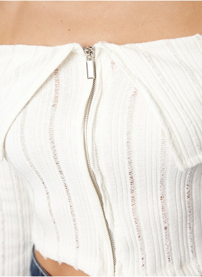 trendyol - Ecru Zipper Detailed Carmen Collar Crop/Short Regular/Normal Fit Knitted Blouse TWOAW25BZ00070 - Image 1