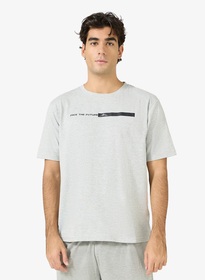 سفنتي فايف بيسيكس طقم تي شيرت وشورت