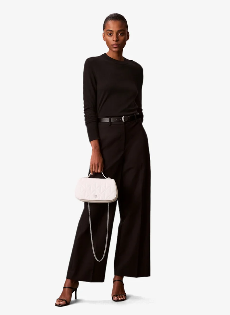 كالفن كلاين Quilted Emblem Logo Chain Bag