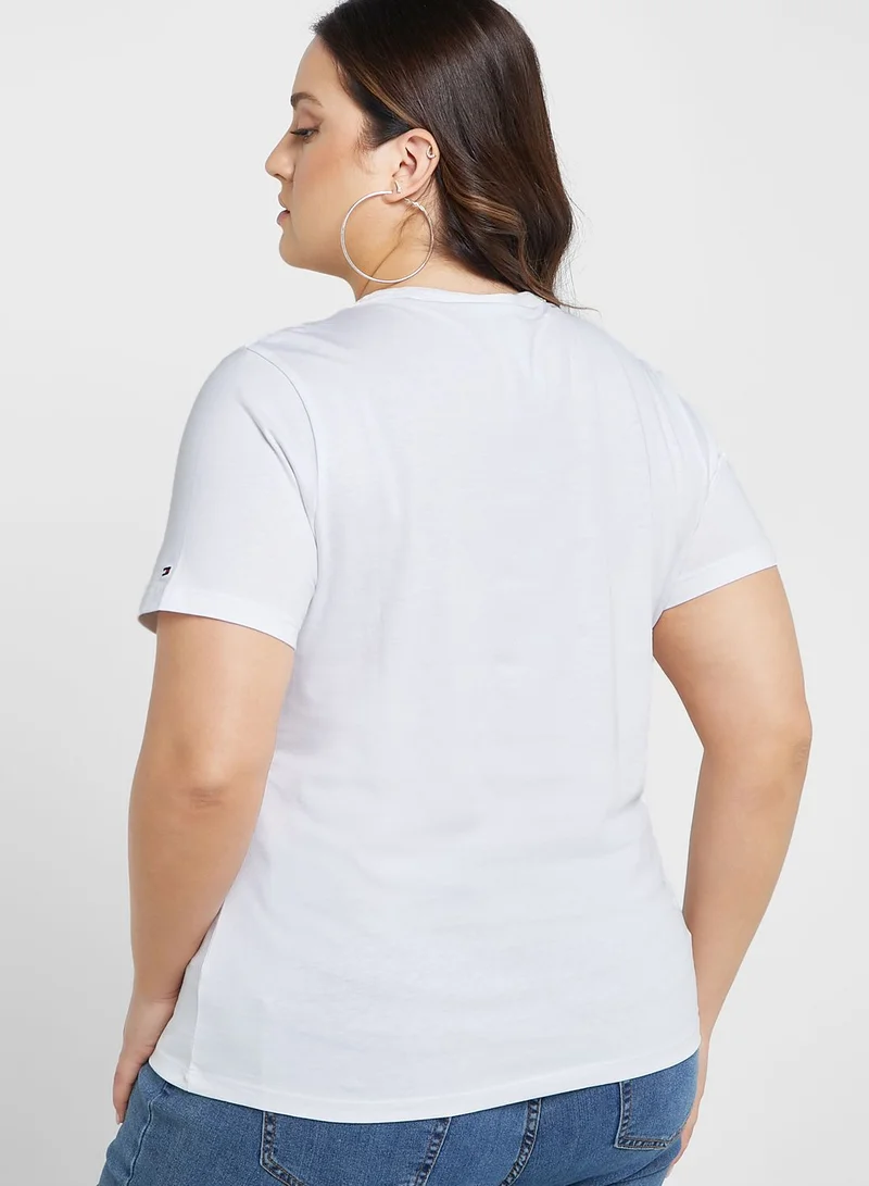 Tommy Hilfiger Plus Logo Detail T-Shirt