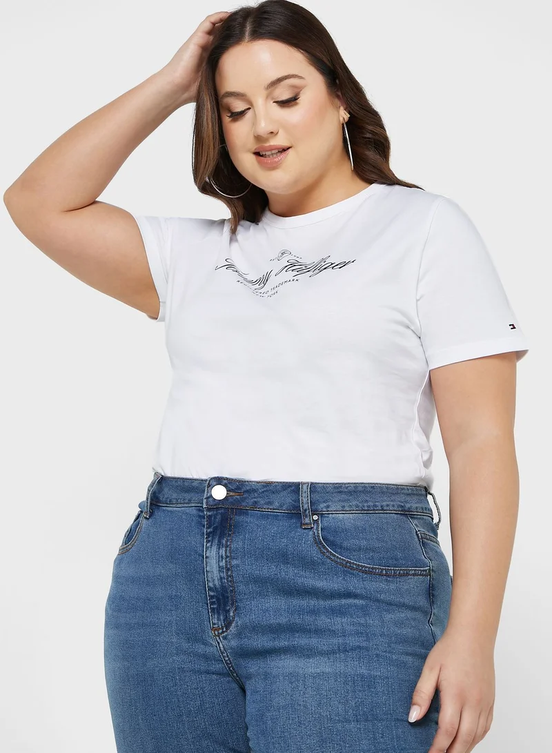 Tommy Hilfiger Plus Logo Detail T-Shirt