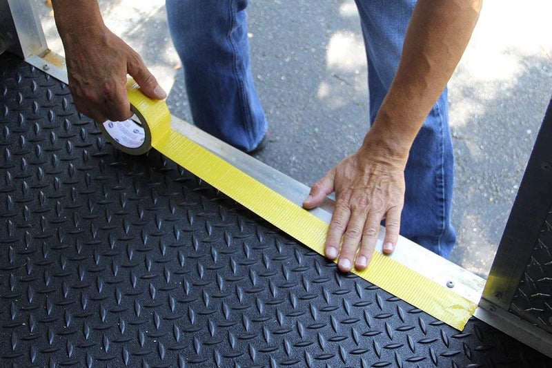IPG JobSite DUCTape - Yellow, 1.88" x 20 yd, Heavy-Duty Duct Tape for Indoor and Outdoor Use - Image 4