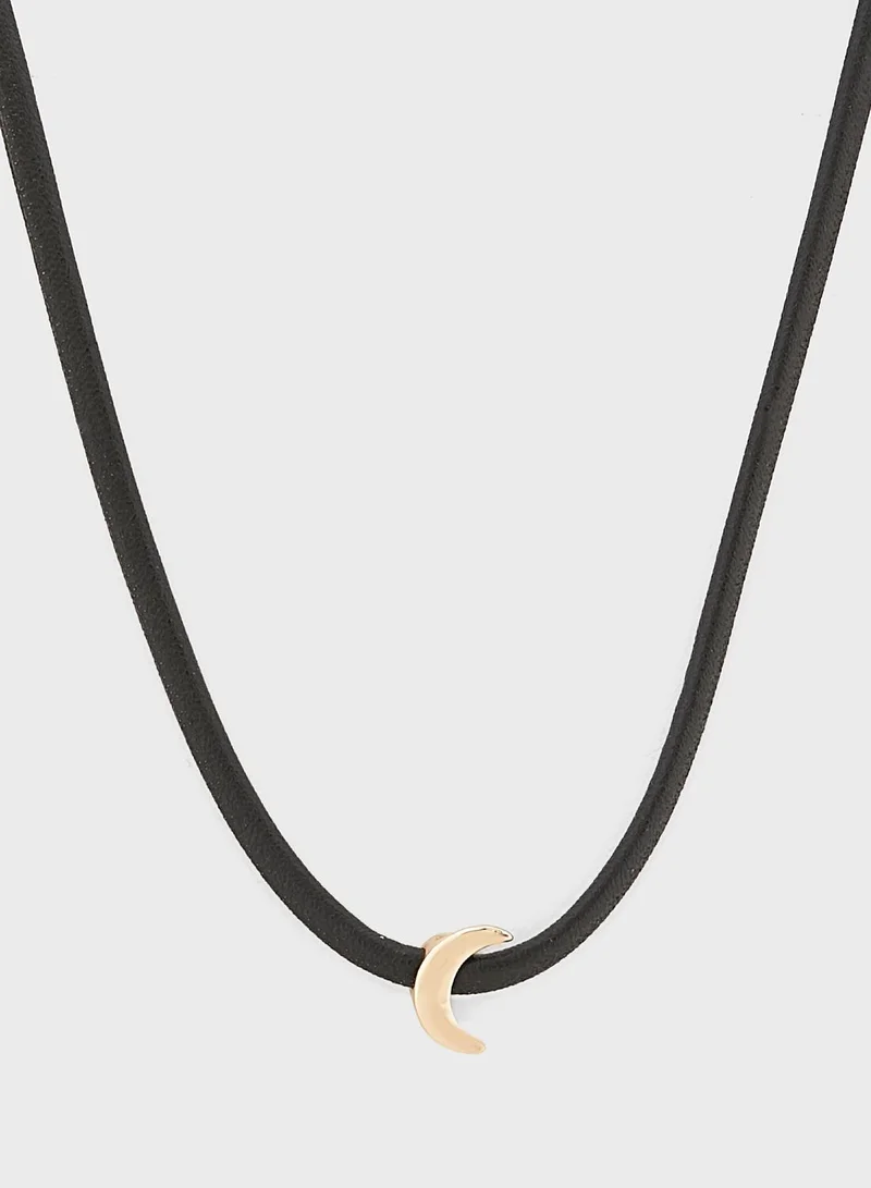 CALL IT SPRING Momar Necklace