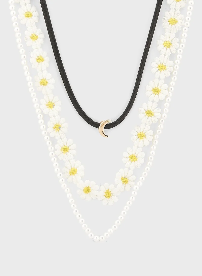 CALL IT SPRING Momar Necklace