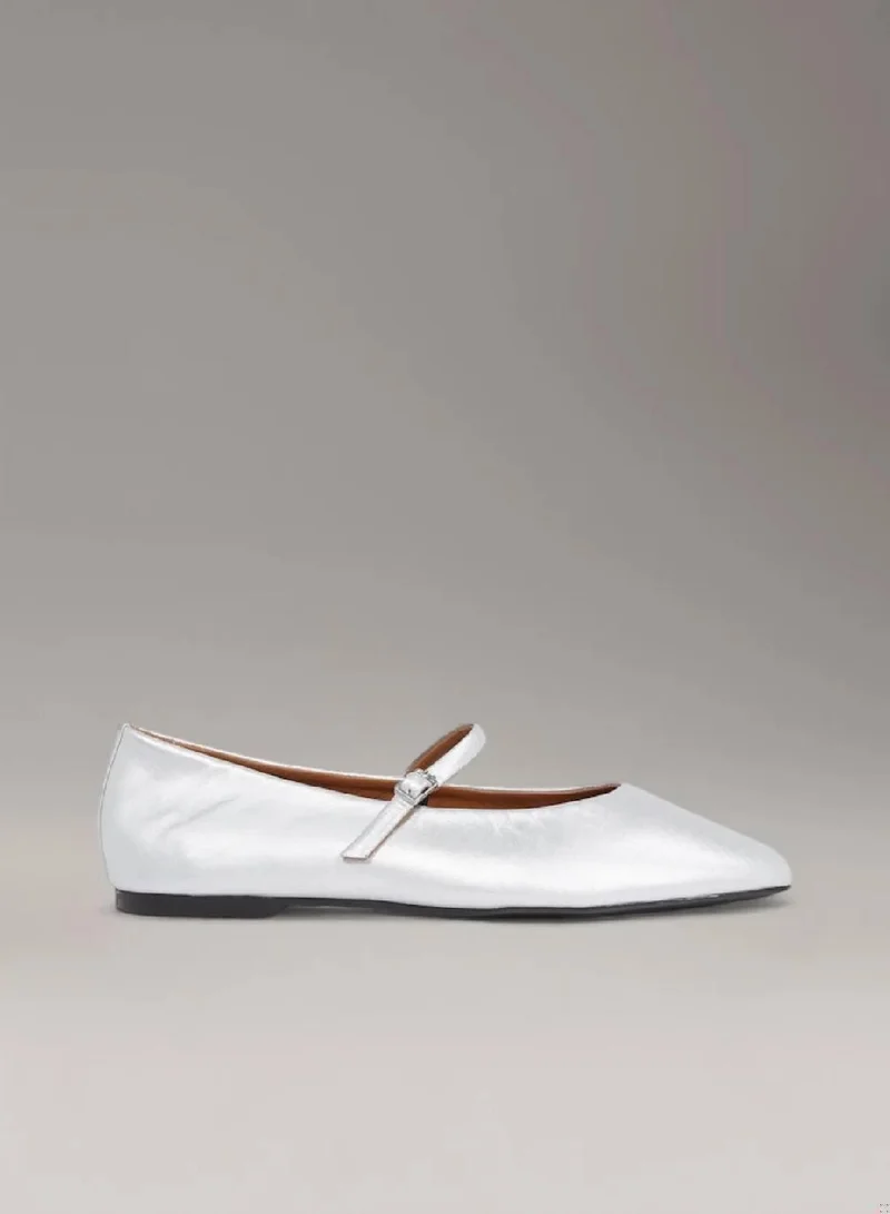 كالفن كلاين حذاء باليرينا ماري جين من الجلد