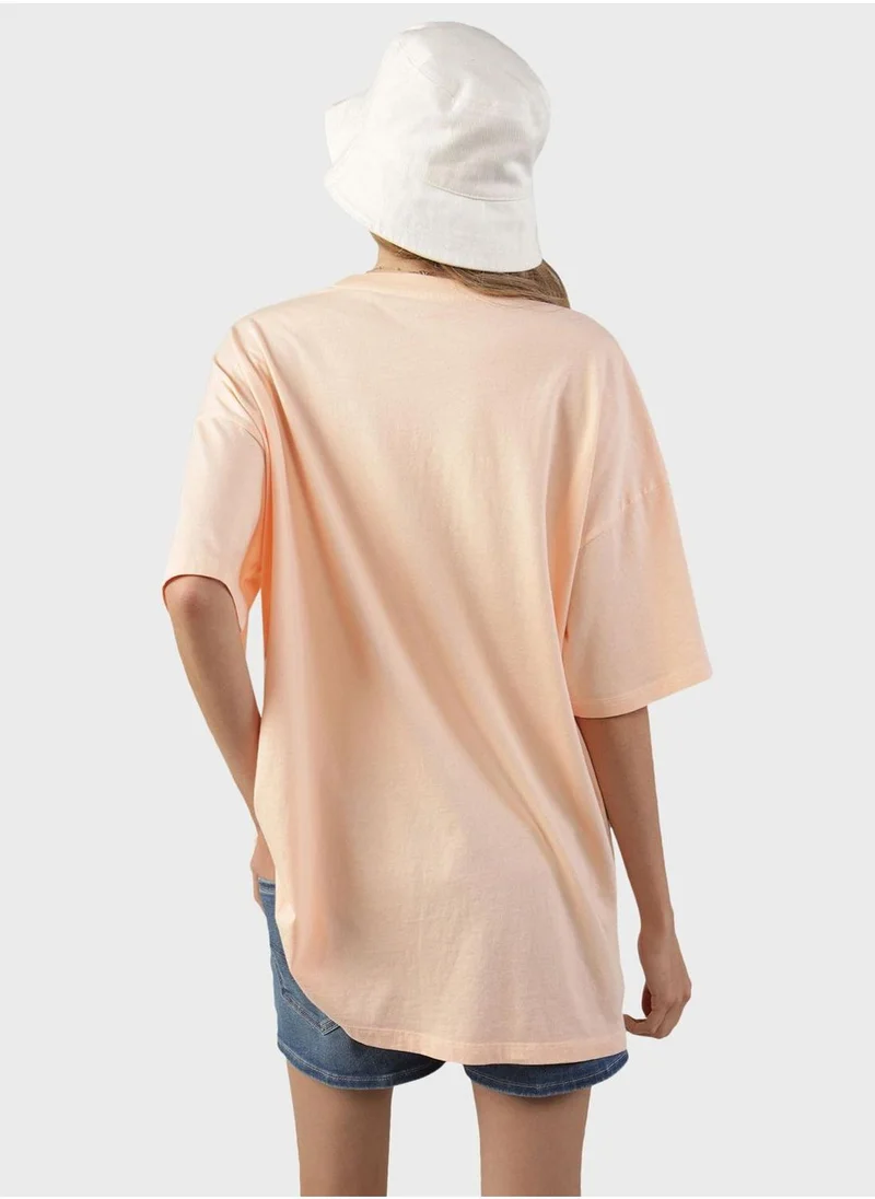 American Eagle Graphic Crew Neck T-Shirt