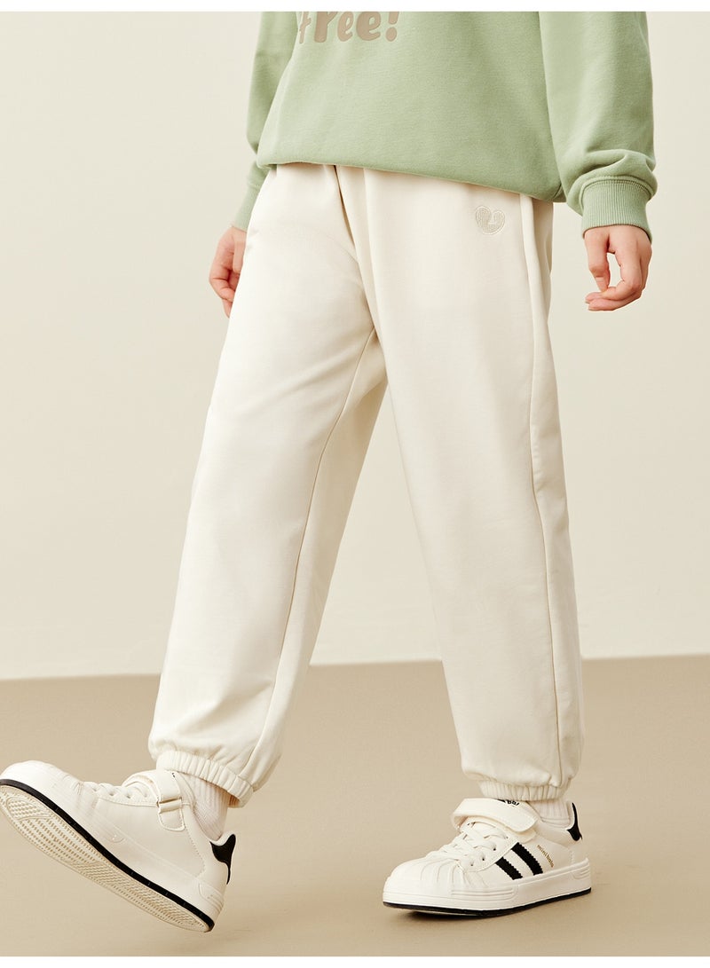 ميني بالا بنطلون طويل عالي الجودة للبنات والبنين بنقرة مرنة وناعمة بمشهد قلب مroidery، مريح، عصري، منخفض الصوت، فستان واسع، مثالي للارتداء اليومي غير الرسمي والأنشطة الخارجية لأطفال الحذاء - Image 2