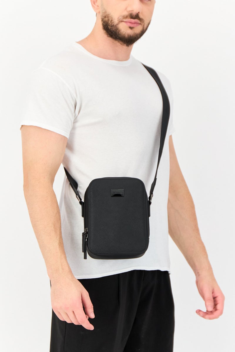 CERRUTI 1881 Men Brand Logo Crossbody Bag, Black  - Image 2