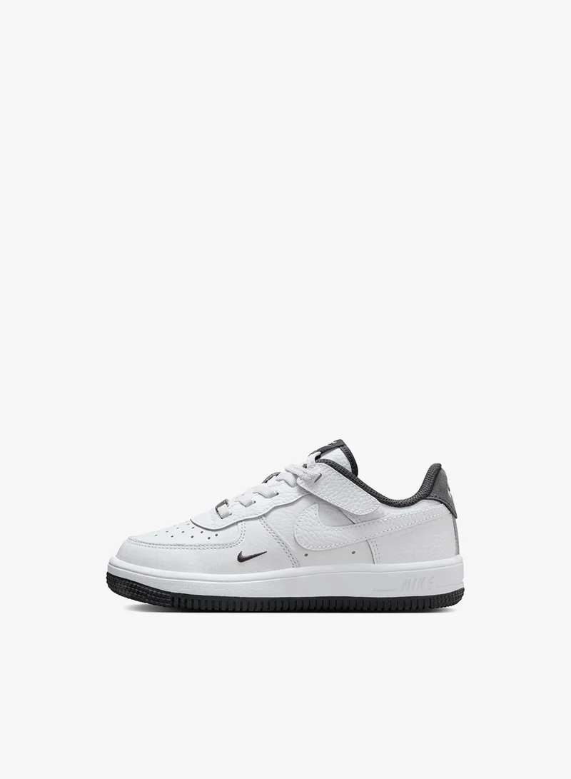 نايكي قوة الأطفال  سهلة الارتداء