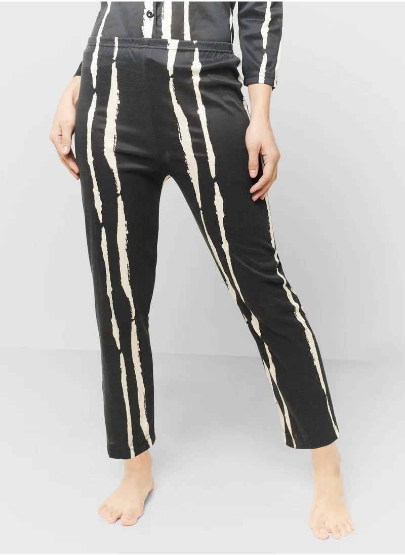 جينجر Monochrome Satin Shirt & Pyjama Set