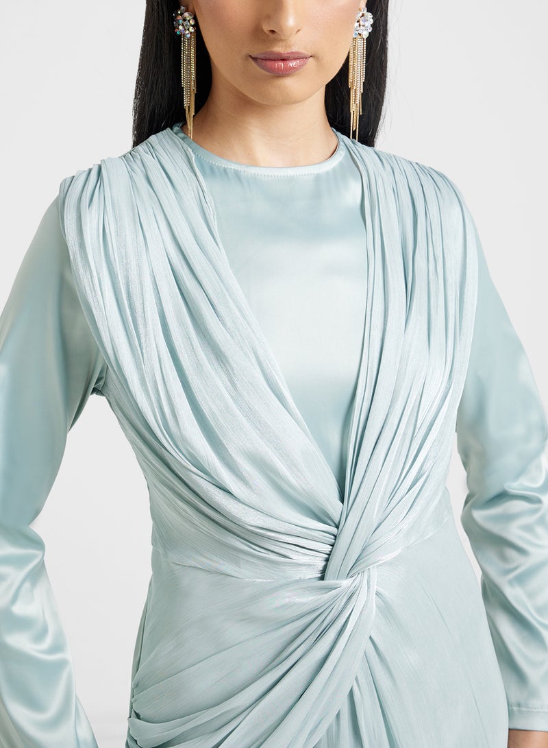 خزانة فستان ساتان بياقة ملتفة - Image 3