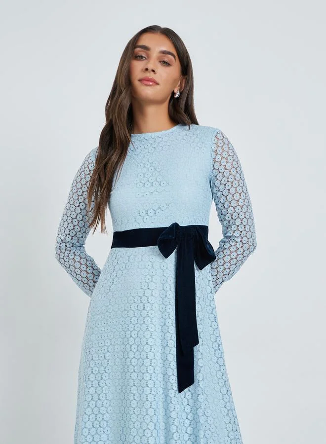 Styli Light Blue Lace Maxi Evening Dress with Velvet Bow
