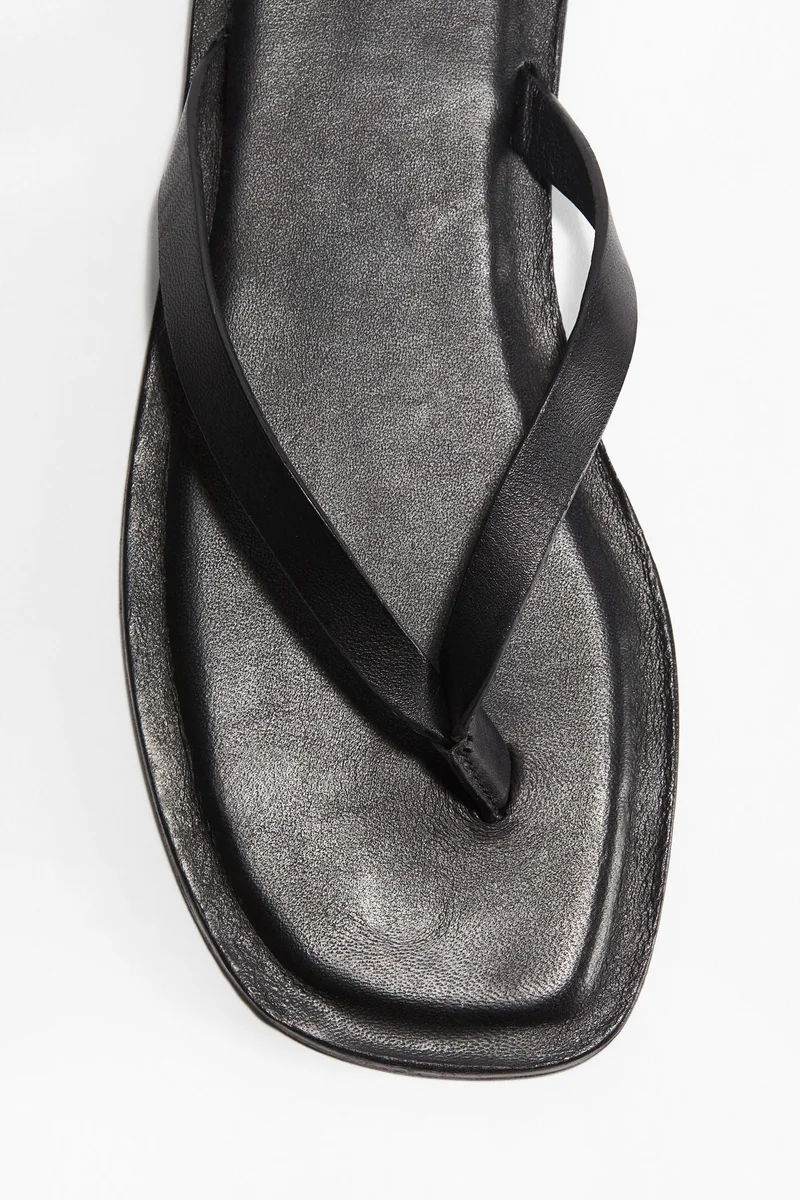 H&M Leather flip-flops