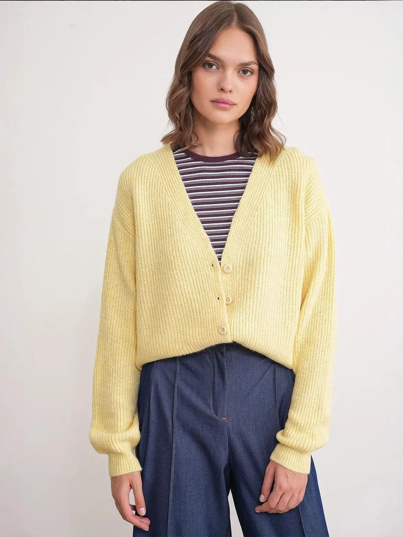 MixRay Mixray Textured V-Neck Button Cardigan