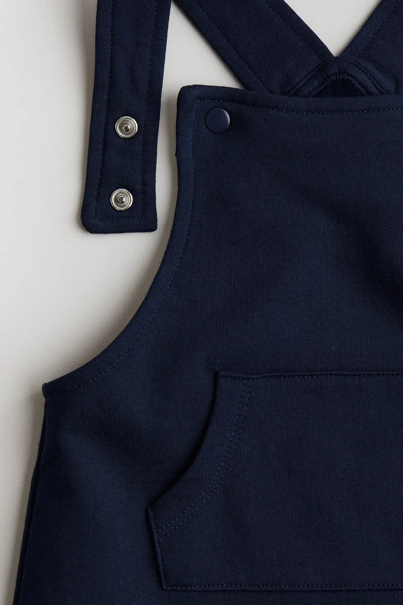 اتش اند ام Sweatshirt dungaree shorts