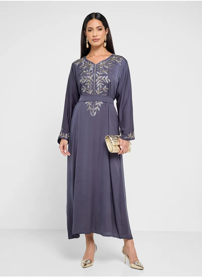 هيا كلوزيت Emroidered Belted Jalabiya