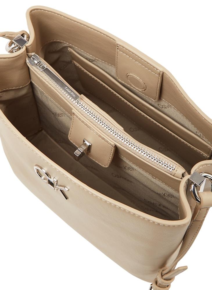 CALVIN KLEIN BLACK BUCKET BAG  - Image 5