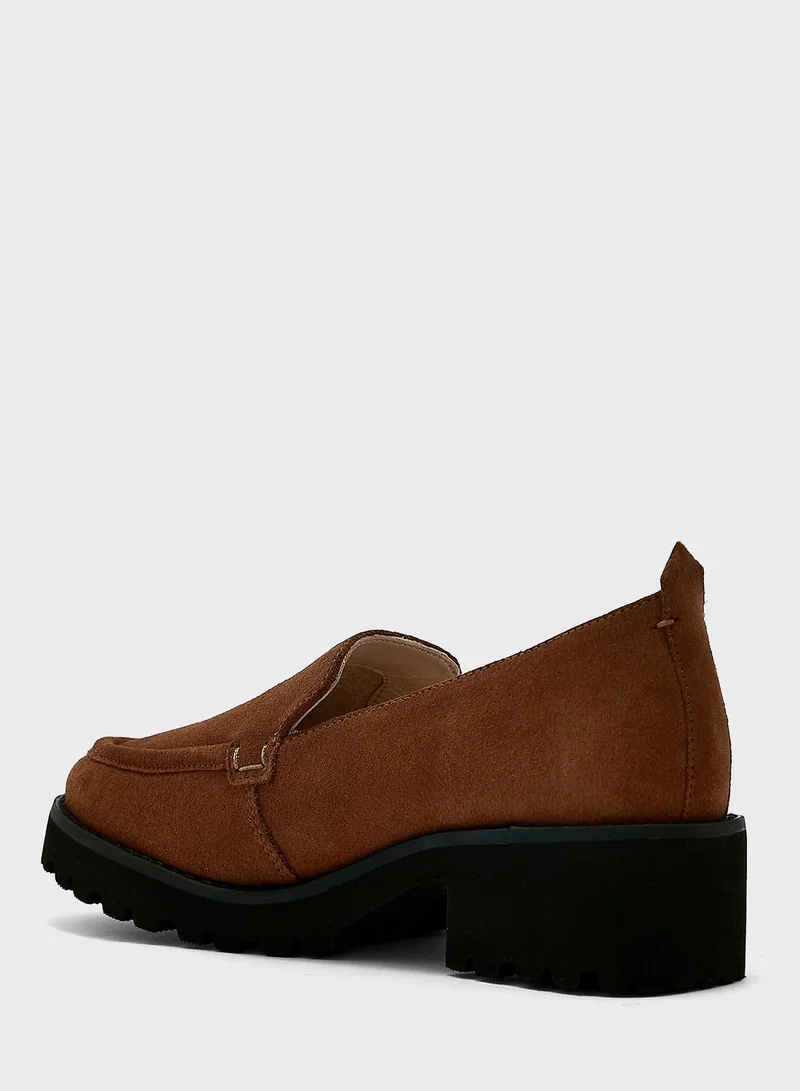 Hush Puppies Healed Loafer