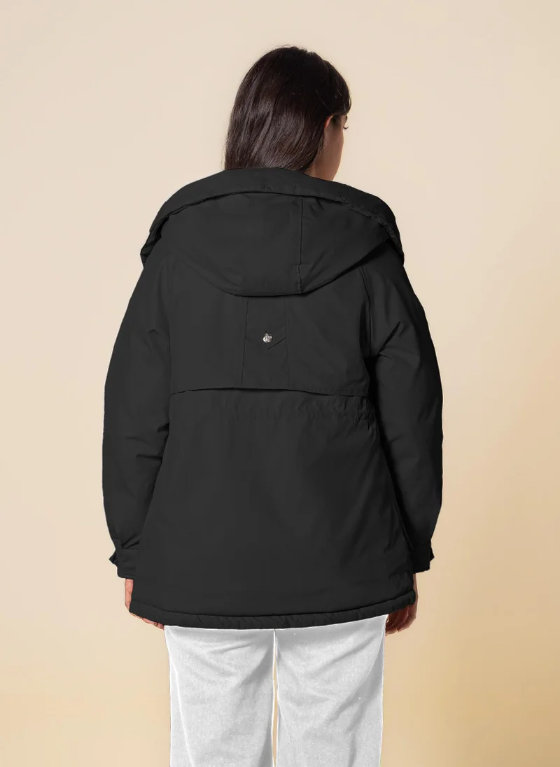 SHAPES DETAILED PUFFER JACKET