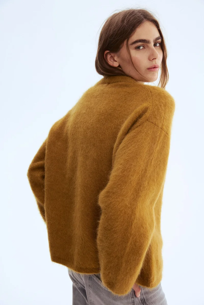 اتش اند ام كنزة فضفاضة من مزيج الموهير