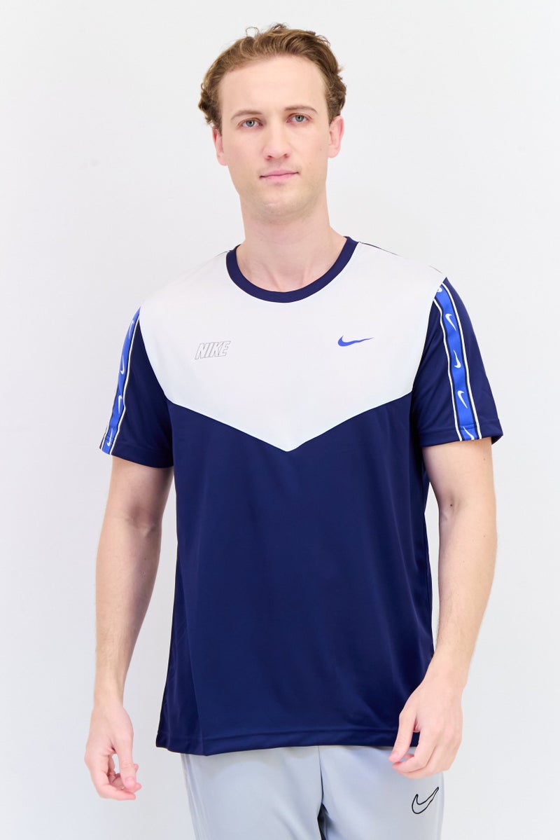 Nike تي شيرت رياضي للرجال بأكمام قصيرة مناسب للخارج، متعدد الألوان - Image 1