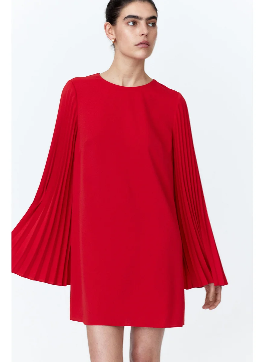 اتش اند ام Pleat-Sleeved Dress