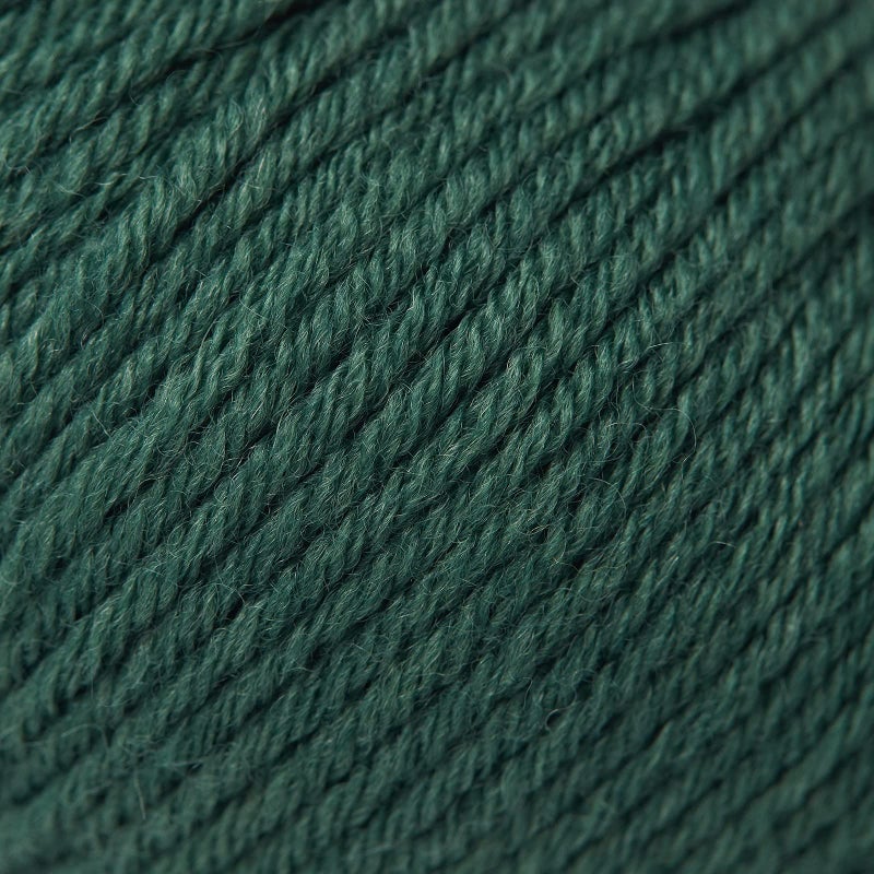 GISIMO 100% Merino Wool Yarn, 6-Ply Luxurious and Soft Yarn for Hand Knitting & Crocheting, 1.76 OZ/50g, 127 yds/116 Meters (Green, 1 Ball) - Image 2